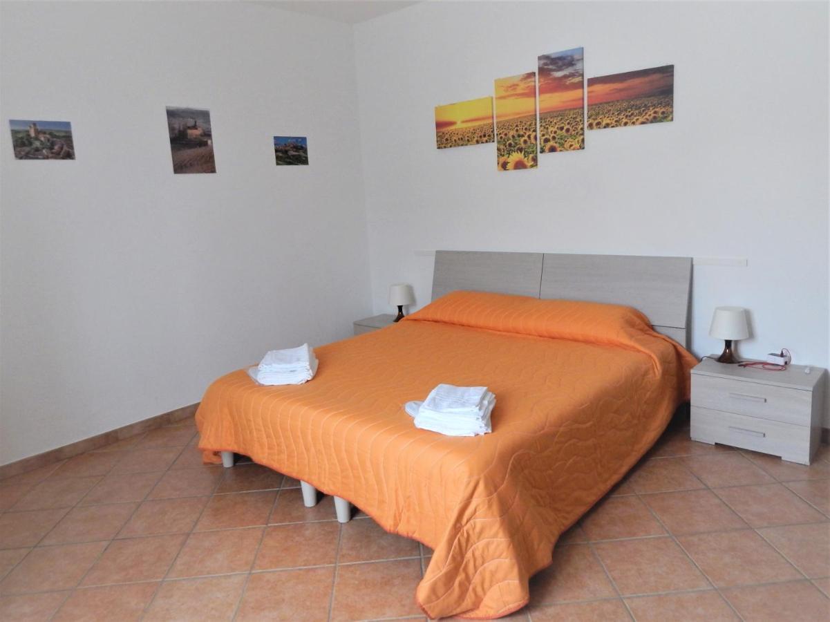 Amo' Le Langhe Bed & Breakfast Narzole Eksteriør bilde